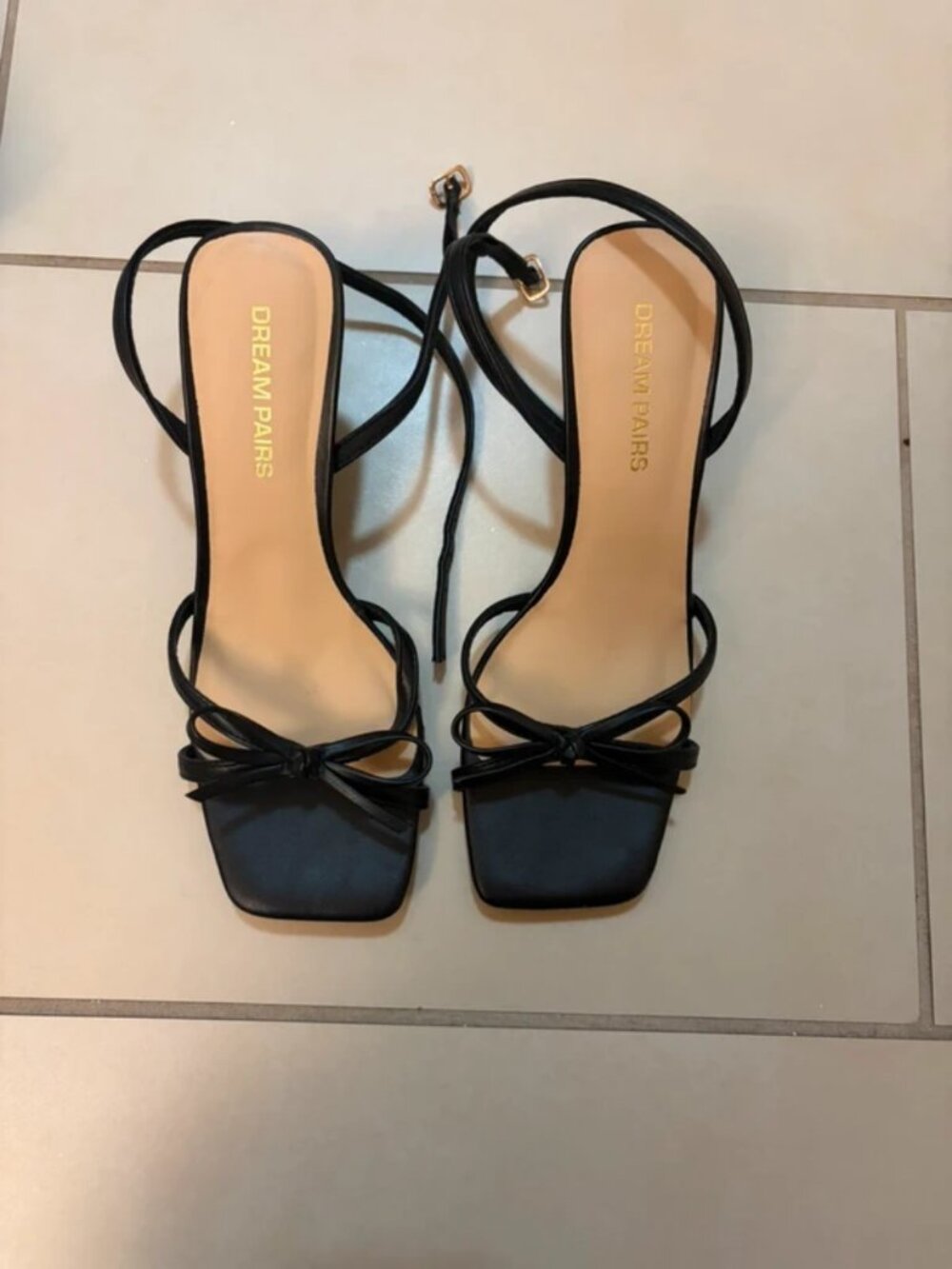 bow kitten heels